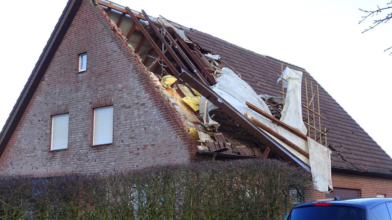 F1 Tornado in Bocholt - Schneise der Verwüstung im Norden der Stadt durch Sturm Victoria