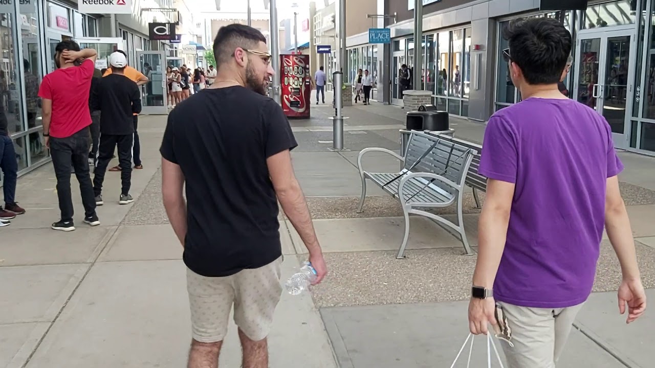 Toronto Premium Outlets