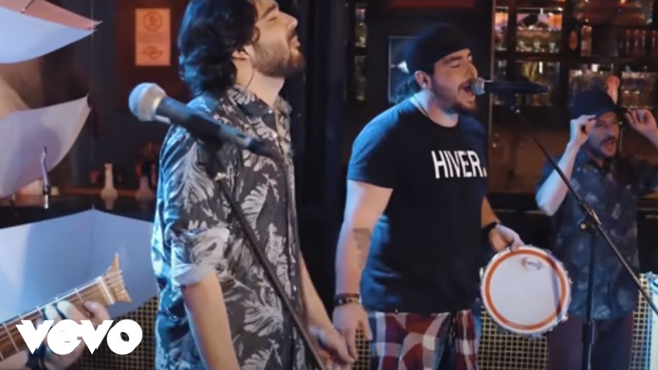 Atitude 67 - Cerveja De Garrafa (Fuma&ccedil;a Que Eu Fa&ccedil;o)