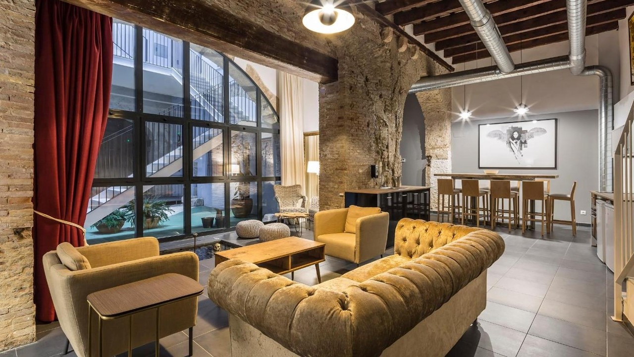 Catalina Suites San Nicolas | València, Spain | Hotel Review 🌟