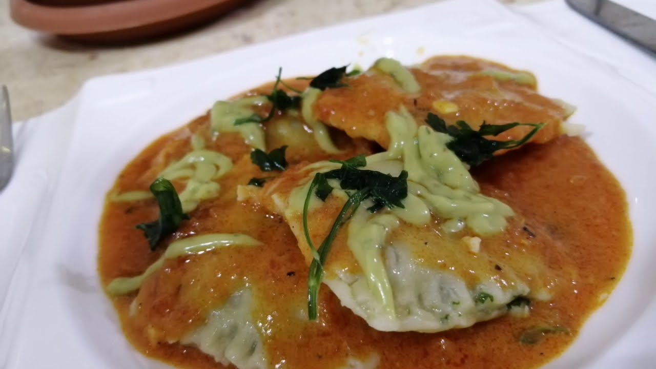 Les raviolis avec une sauce rose 🍽/رافيولي وصفة اصلية 💯
