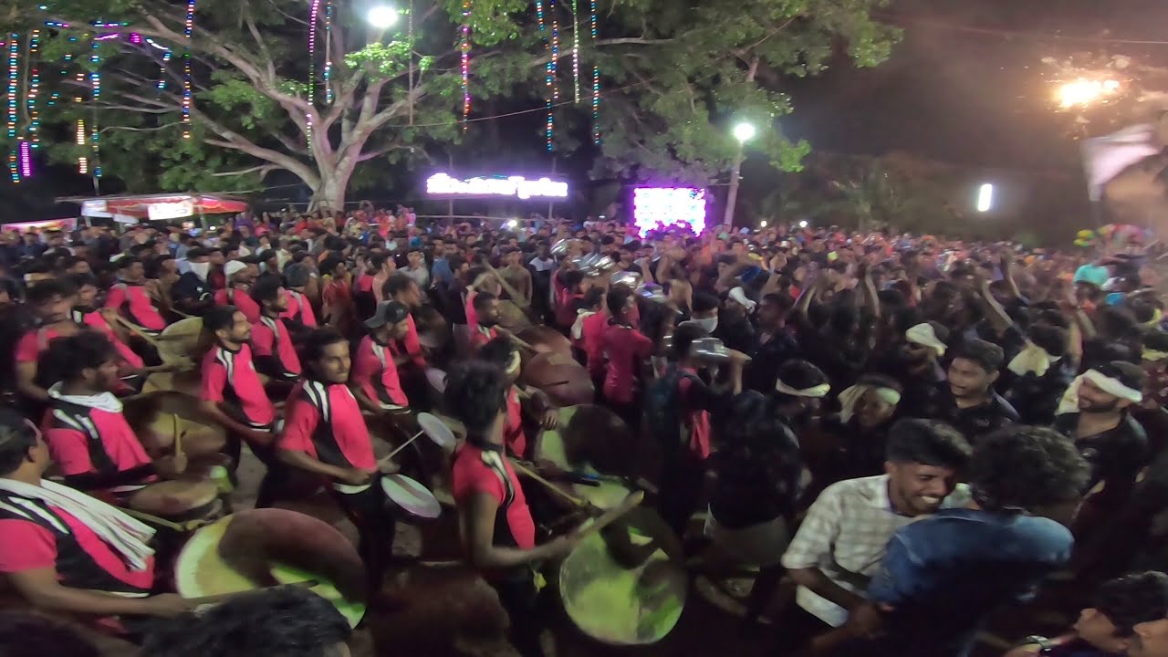 ഈ കാലവും തിരിച്ചുവരും! 🎶 Most Popular Tunes 🎶  VMK THAMBOLAM | Mass Entry Dance 🕺VMK MUSiC BAND