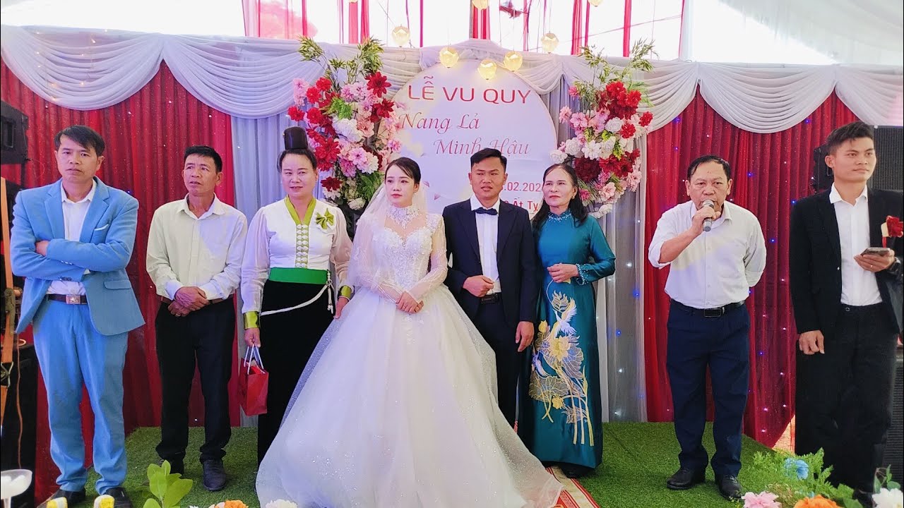 Lễ vu quy nàng lạ tại bản tát sôm