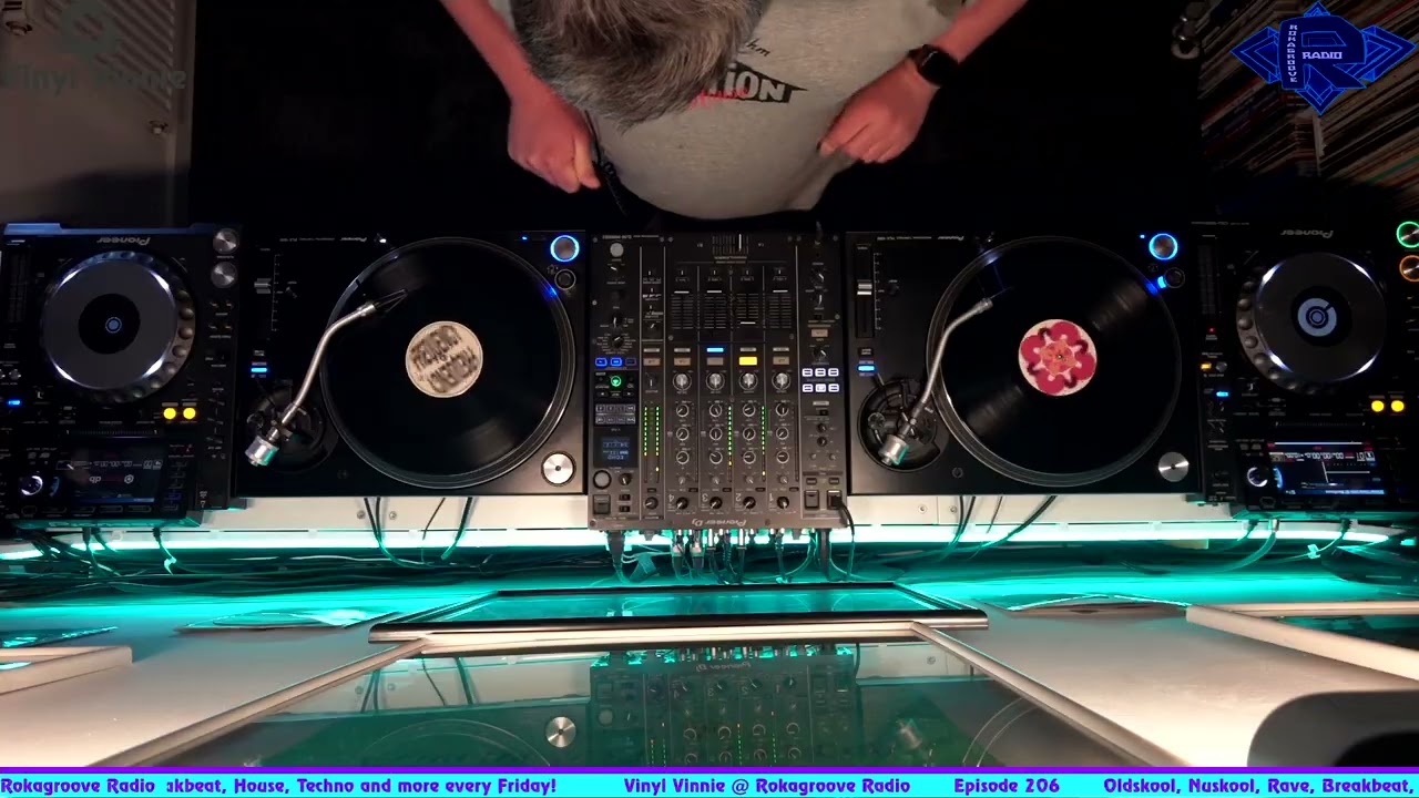 Vinyl Vinnie @ Rokagroove Radio Episode 206