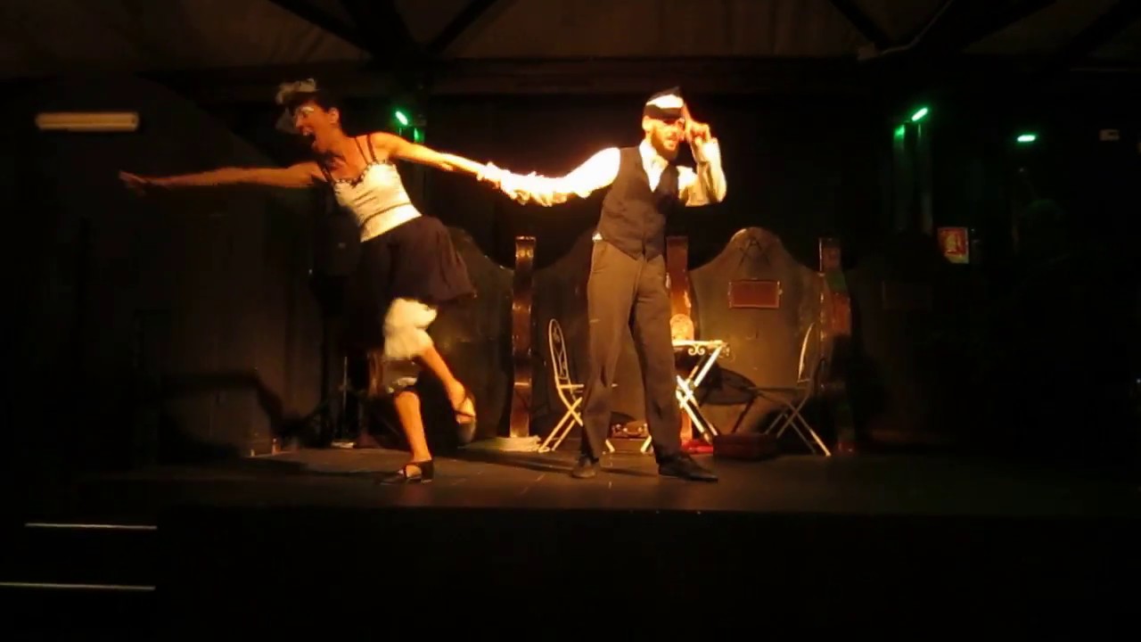 SWING COMEDY: spettacolo da sala in stile retr&ograve;