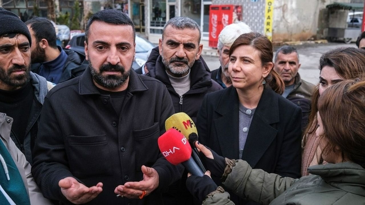 Diyarbakır’da 'kaldırım' krizi çözüldü: Esnaf, Büyükşehir'den özür diledi