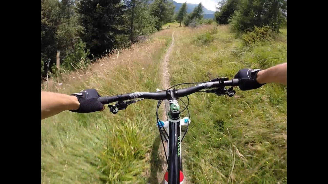 Mountainbike Tour am Brenner Grenzkamm, Italien: l&auml;ngster MTB Flowtrail in den Alpen (Etappe #2)
