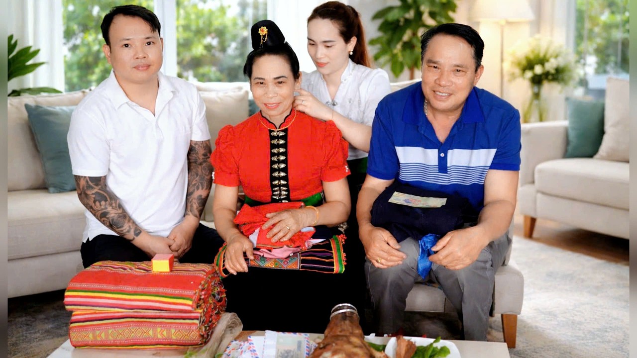 Toàn Cảnh Lễ Tạ Ơn Ông Bà Lả Ơn Bản Co Nôm - Thanh Yên - Điện Biên