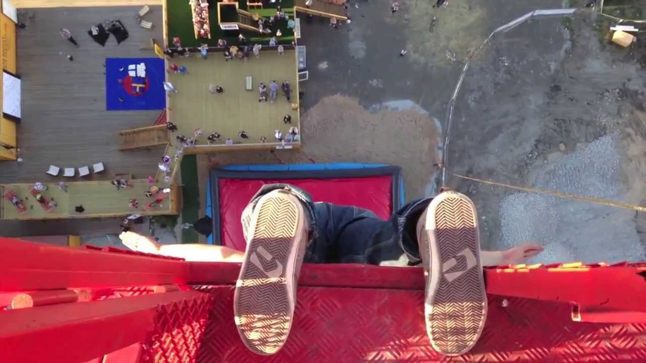 Would you jump from 52 meters hanging from your toes? Cracks Flux Pavilion Bagjump Extreme
