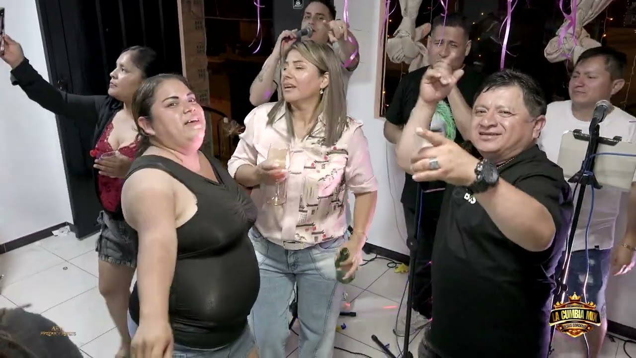 LAPIZ Y PAPEL - LA CUMBIA MIX DE: JESUS CORDOVA (CANTA CESAR GUTIERREZ)...FELIZ CUMPLEAÑOS MONICA