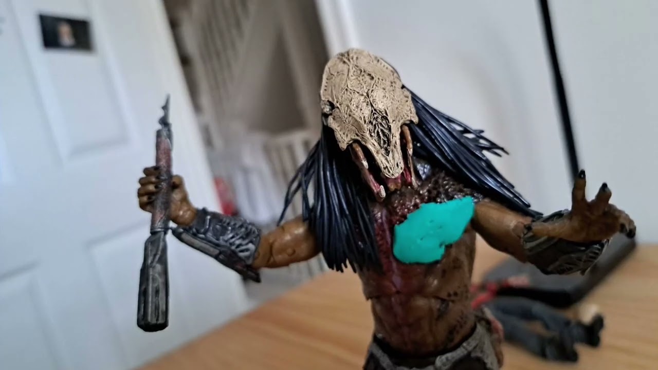 Jungle hunter predator vs the feral predator