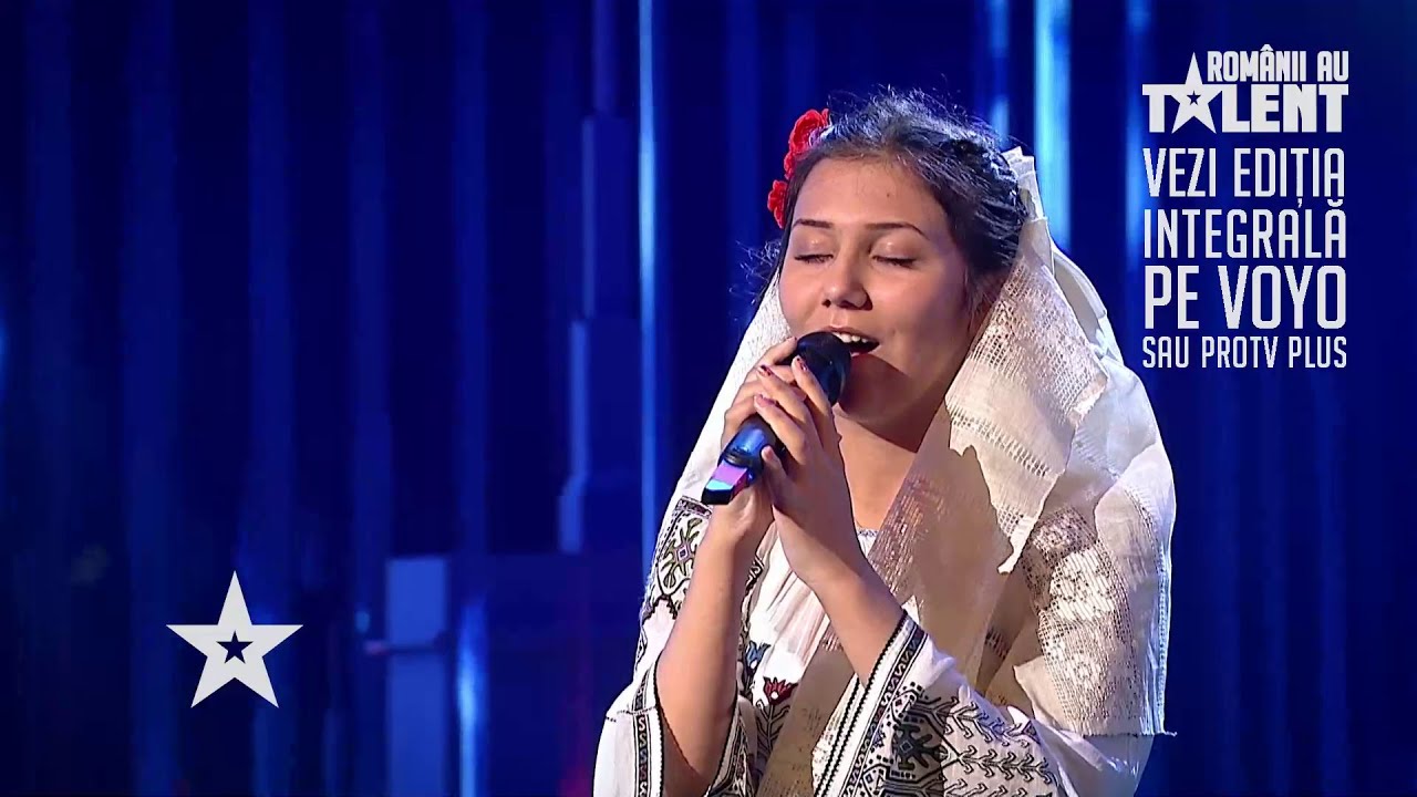 Ana Maria Dragomir, a emoționat juriul cu interpretarea unei doine
