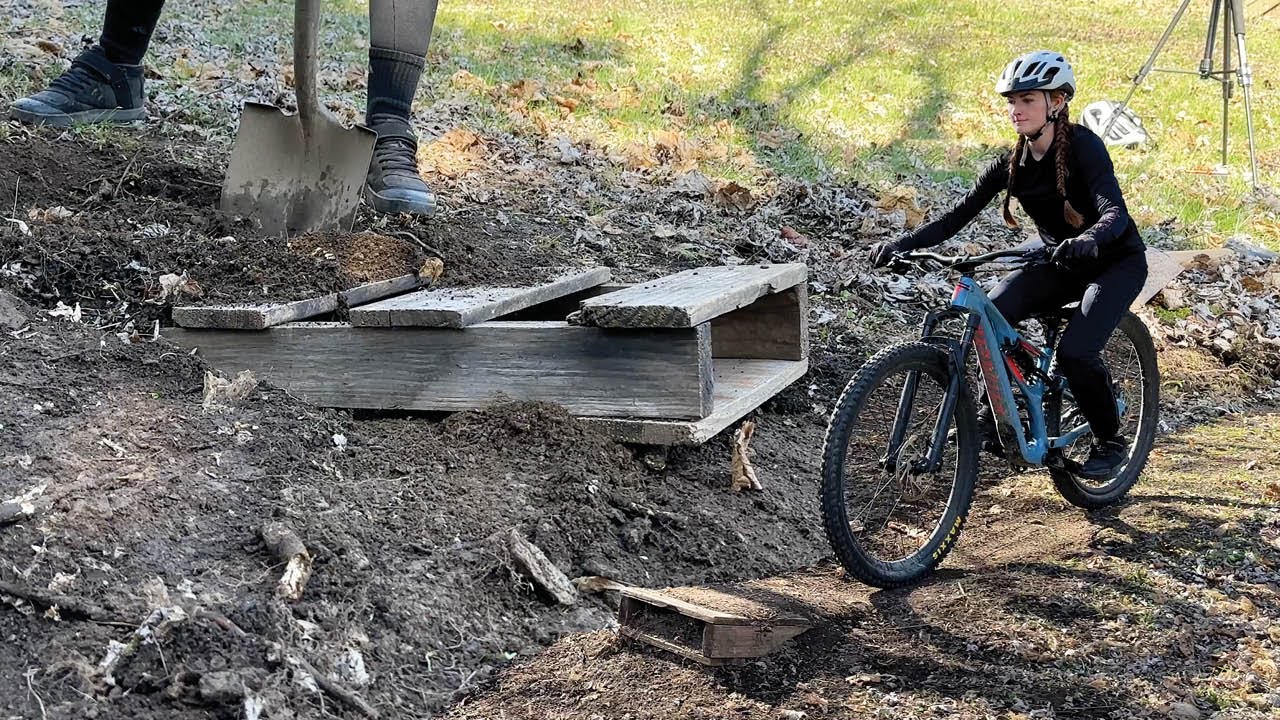 Best Way to Practice MTB Drops - Building a Beginner Backyard Drop
