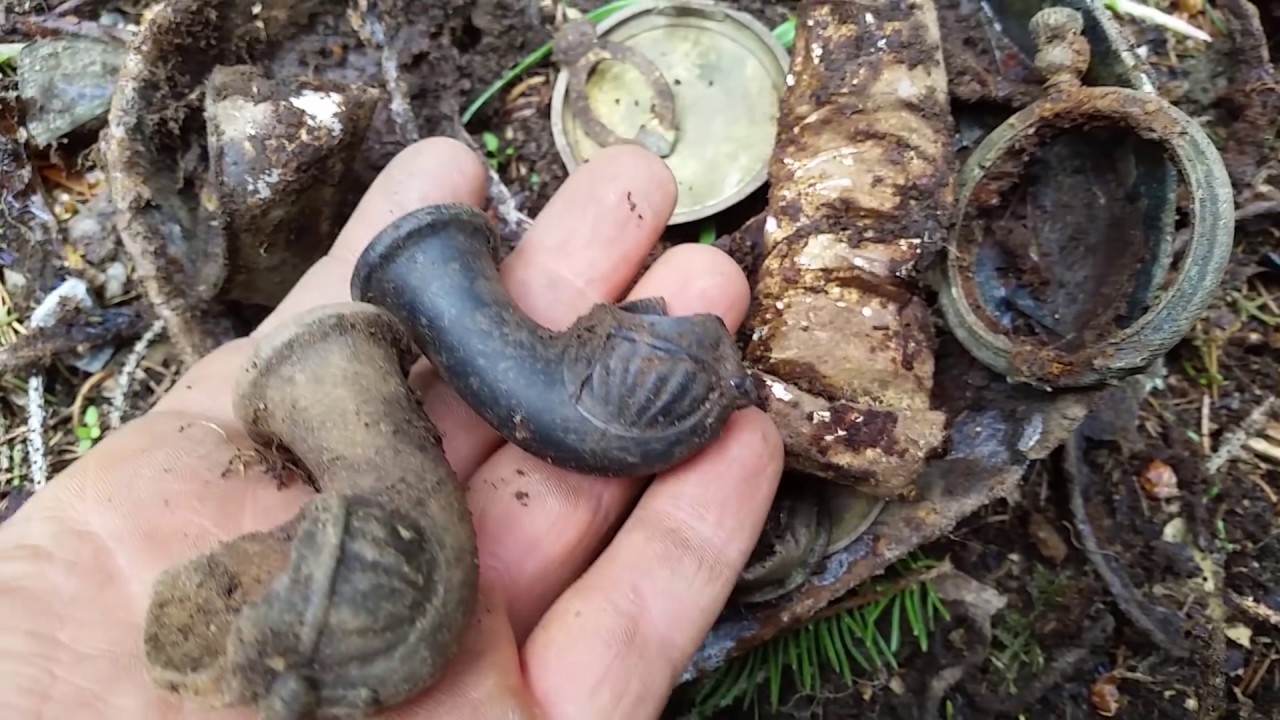 Obiecte Gasite in Padure la Detectie de Metale