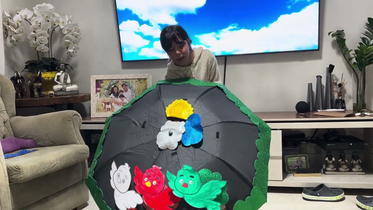 História o passarinho sem cor