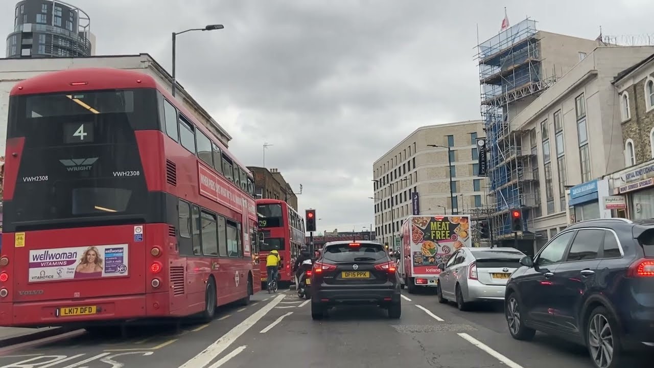 Driving through North London - Holloway (Arsenal -Emirates Stadium), Finsbury Park & South Tottenham