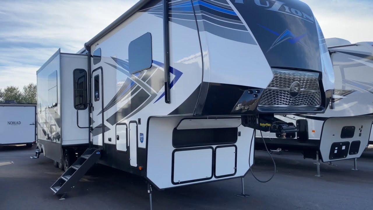 2021 Fuzion 430 Luxury Fifth Wheel Toy Hauler Tour | Tri State RV, Anna IL