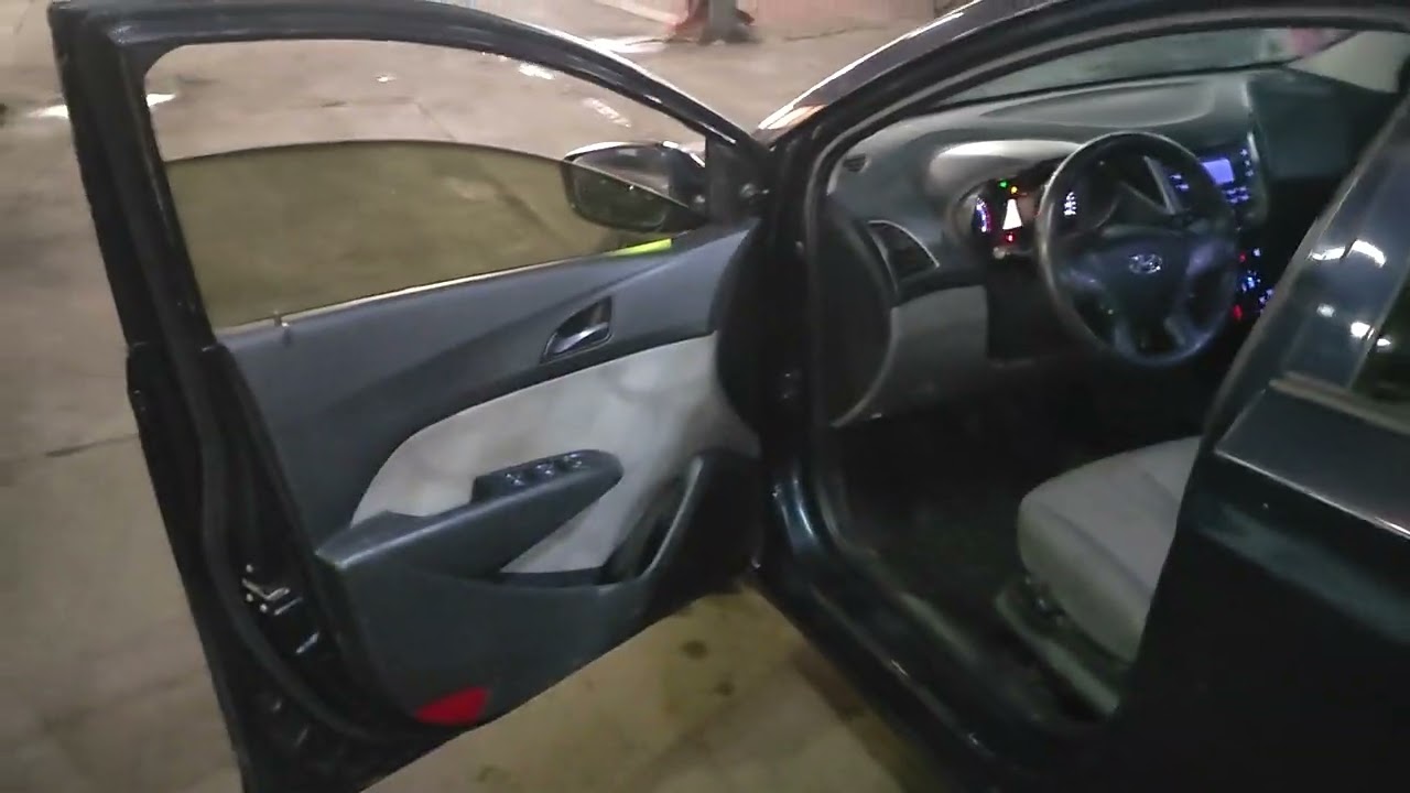 LEILÕES ALBINO – HYUNDAI/HB20S 1.0M COMF 15/15 AZUL GASOL / ALC. Financiamos ligue (17) 3211-8650.