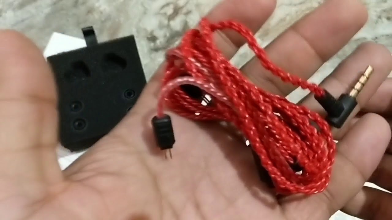 Unboxing the Revonext QT2s