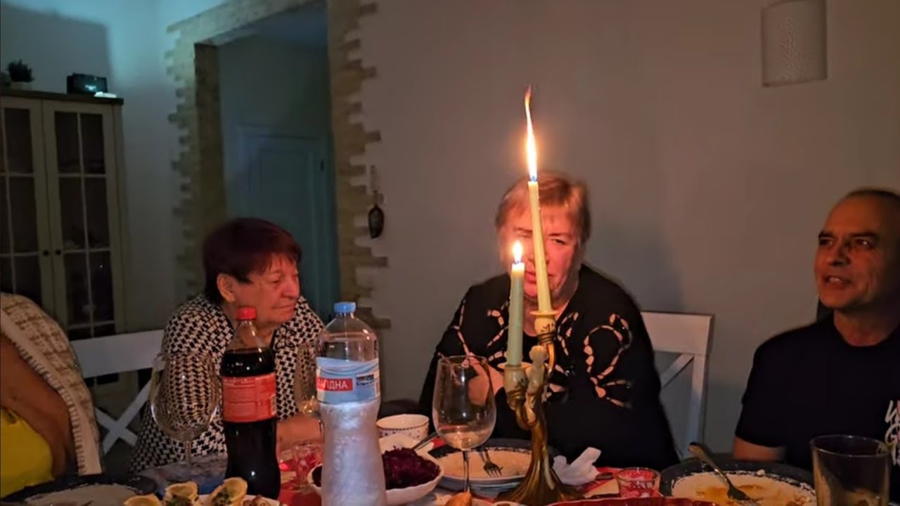 День Рождения Папы! Вторая Часть ! Сидим При Свечах ! Пламья Пронзило Надежду