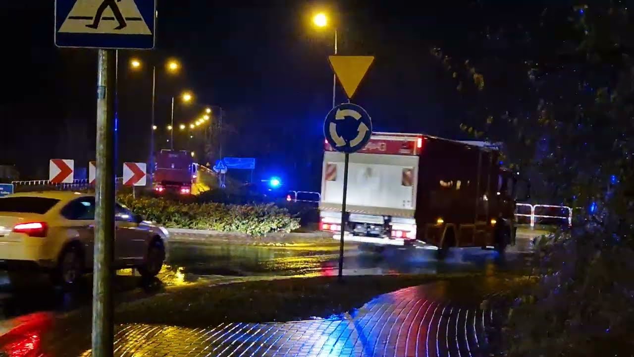[SGPR + KM PSP] Alarmowo JRG 4 Poznań oraz KW PSP Poznań na teren pow. Pilskiego.
