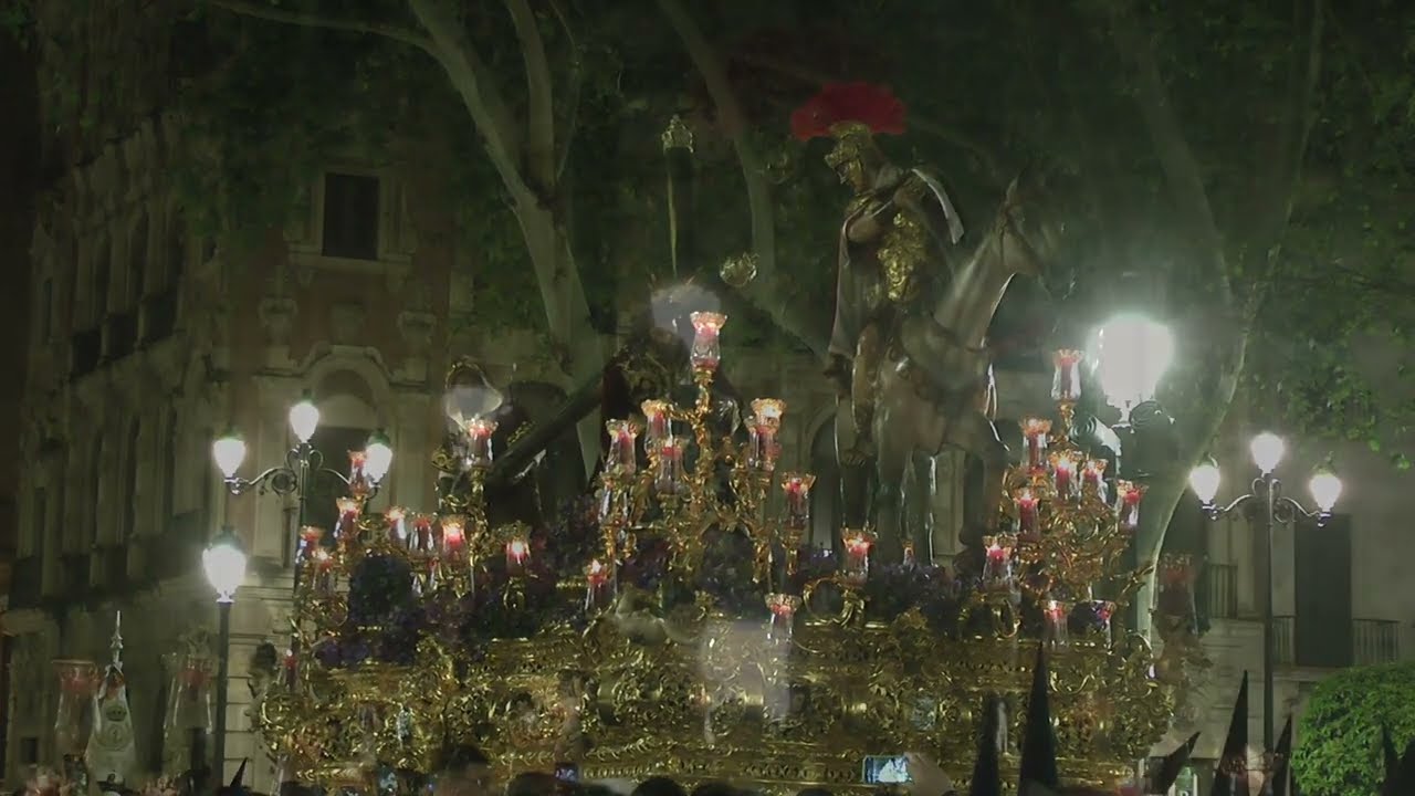 Misterio del Stmo. Cristo de las Tres Caídas (Triana) en Ayuntamiento-C/ Tetuán, Madrugá 2025 (HD)