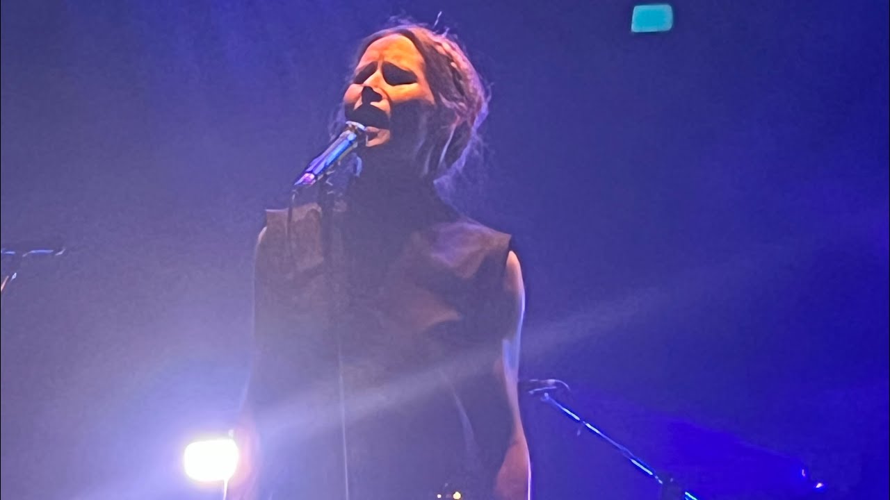 The Cardigans - For What It’s Worth (Teatro Coliseo, Buenos Aires 12/02/2026)