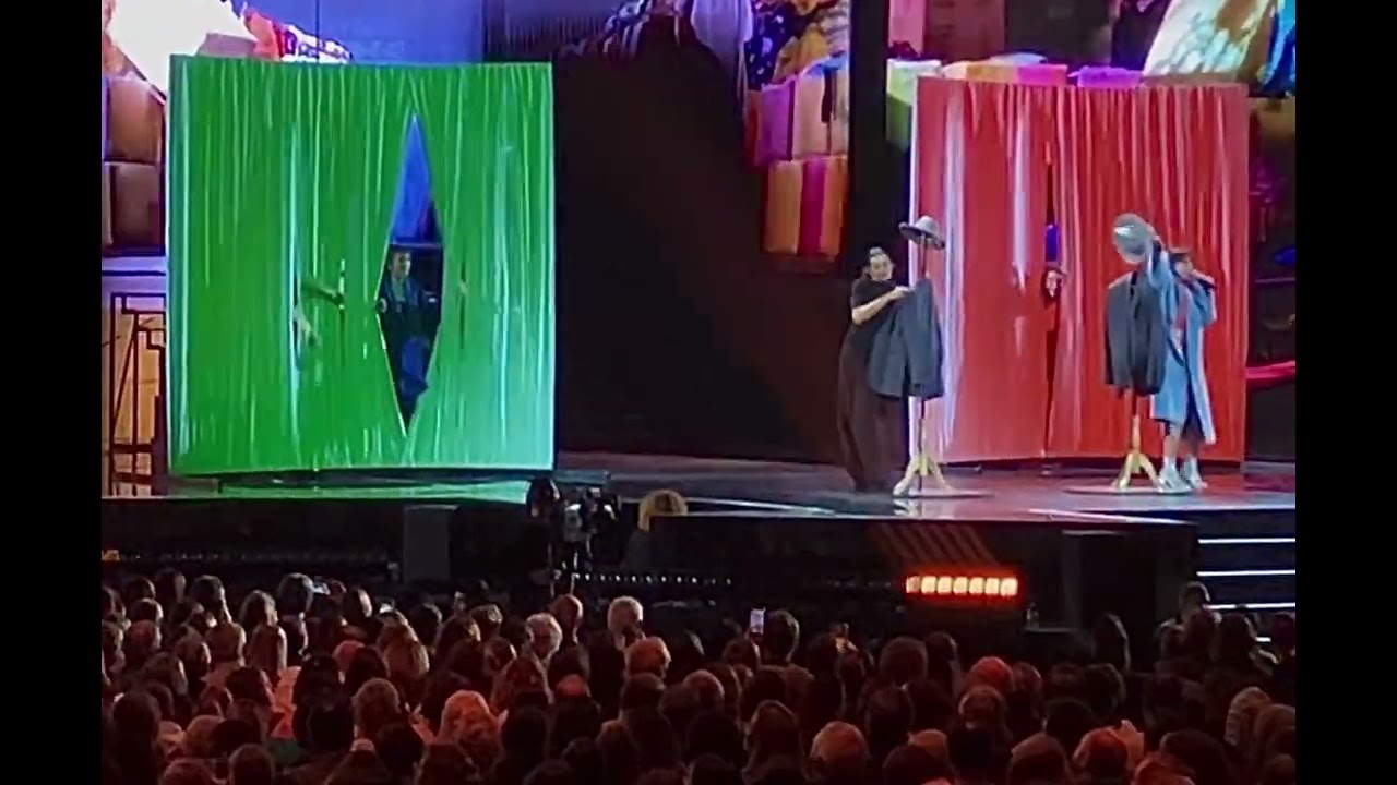 Les Enfoirés 2026 - Sensualité - La ballade des Enfoirés - Accor Arena - Paris 2026