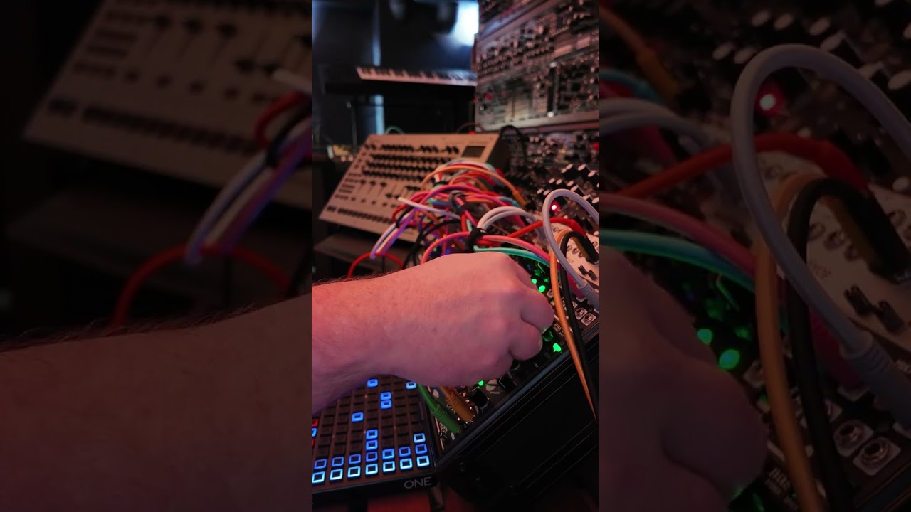 Techno Groove @ 107bpm  || Live Improv Jam ft Vhikk X, Plaits, Bohm & Oxi