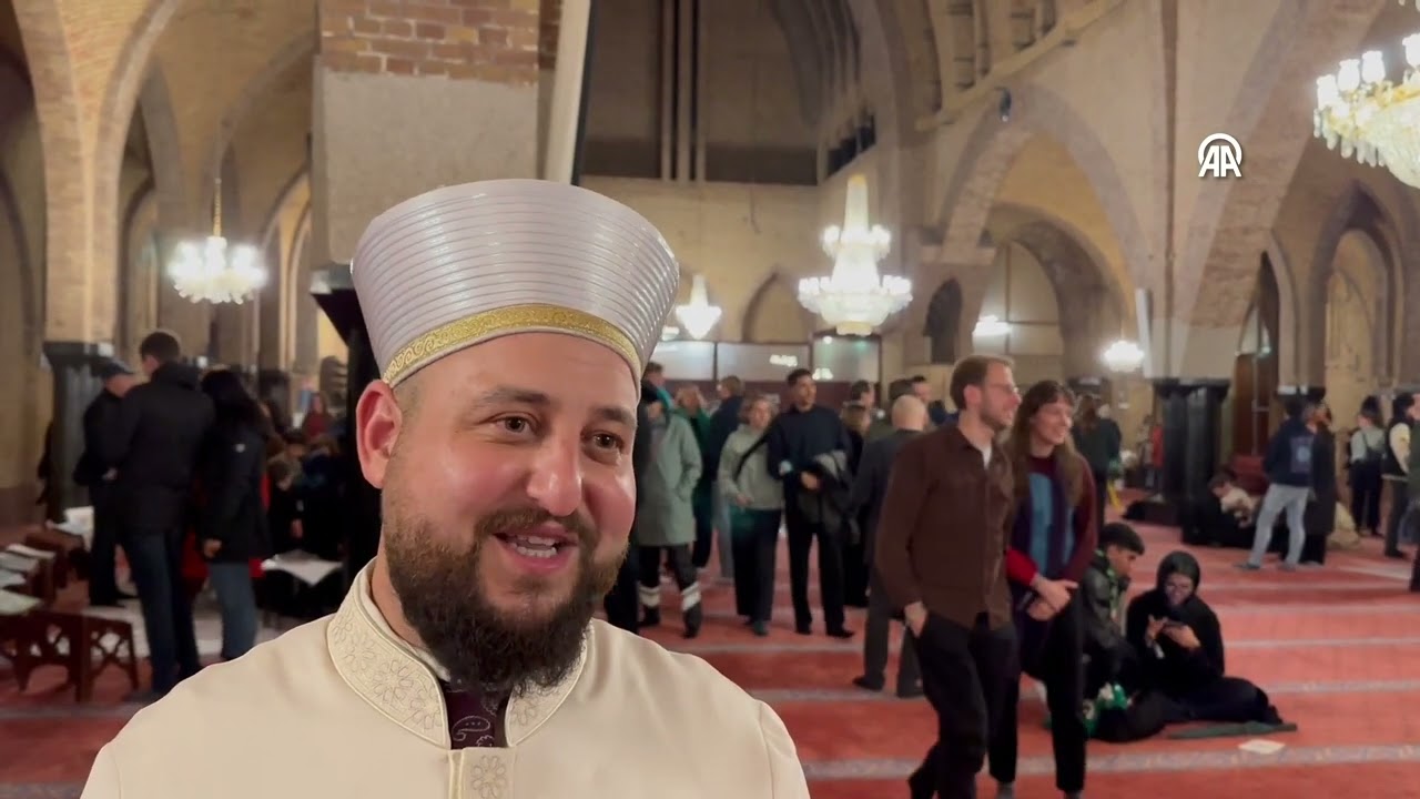 Amsterdam'daki Fatih Camisi 