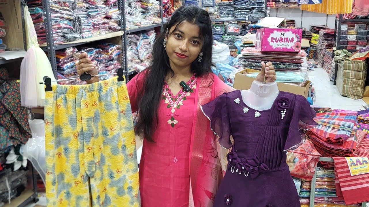 শান্তিপুরের 📍সব থেকে বড়ো শাড়ির গোডাউন  দেখুন এই ভিডিওতে । 🥻ছাপা ৬০ টাকা, রেডিমেড ২০ টাকা, লুঙ্গি ৮৫ 