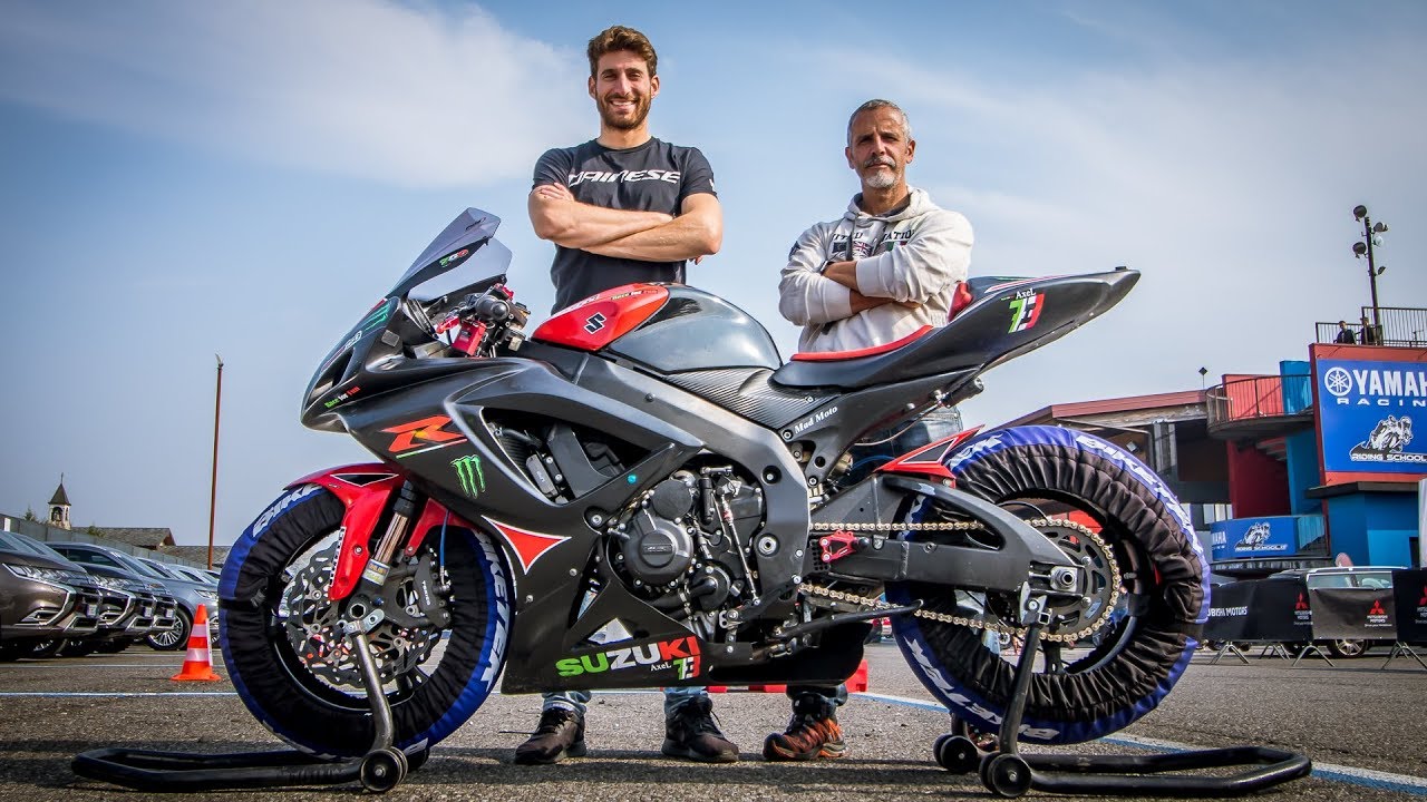 MI HA SFIDATO SU UNA MOTO SENZA CONTROLLI