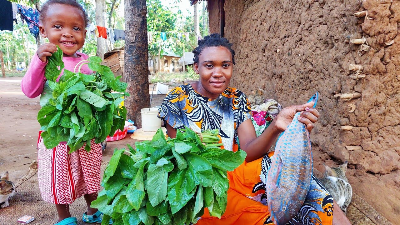 Cooking African Village food/Giriama Coconut Fish Curry with Vegetables/African Village life
