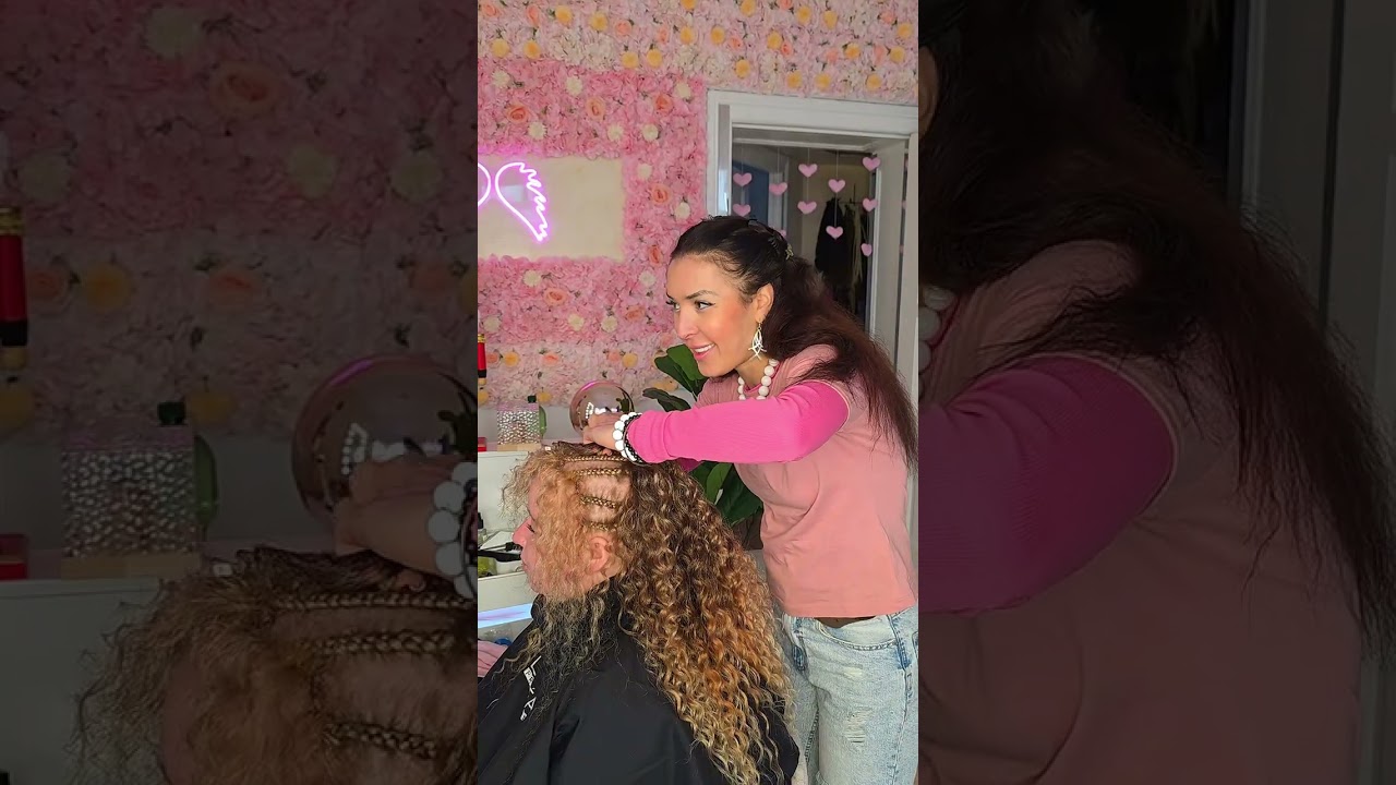 Im Salon beim Flechten #zöpfe #dreads #rastazöpfe #rasta #crochet #rastazöpfeberlin 