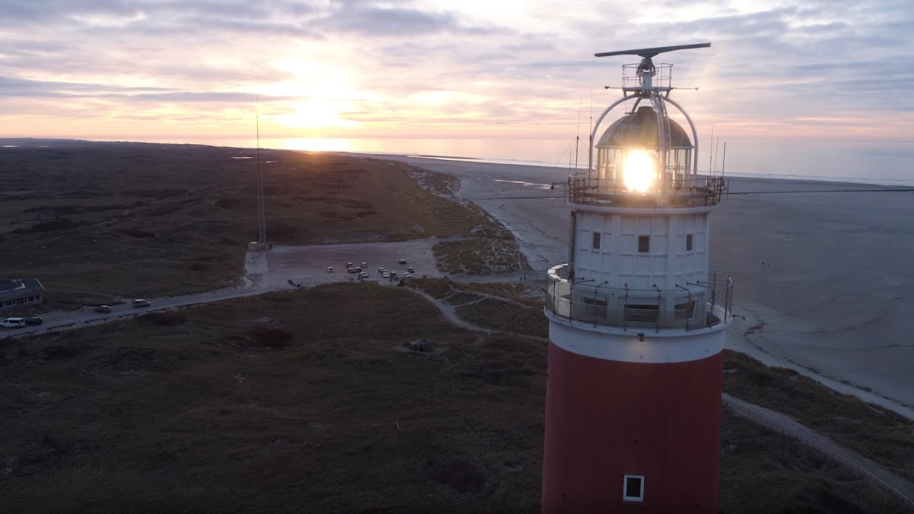 Vraag het aan | Wat voor een lamp zit er in de vuurtoren?