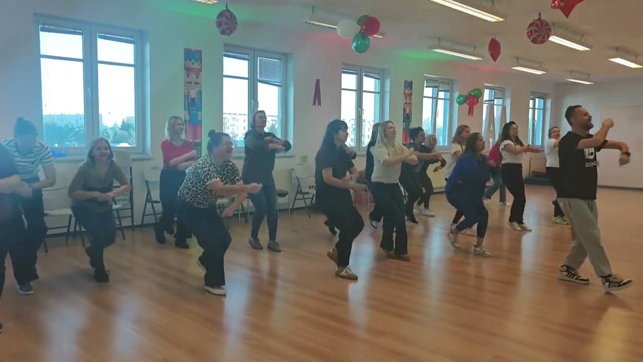 AJAJAJ Z BABCIĄ I Z DZIADKIEM, piosenka EDUMUZ