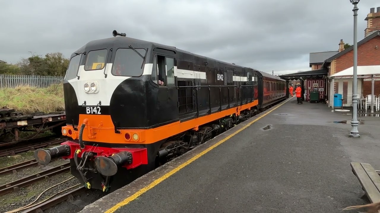 Clag alert!! Diesel B142 gives it some welly at Whitehead Railway Museum 31st January 2026