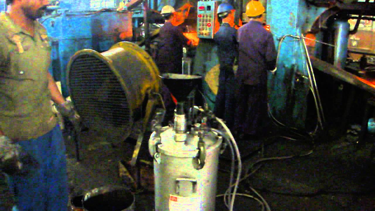 Quick Re-filling of Die Lubricant in Spraying Equipment & Auto Stirring.MP4