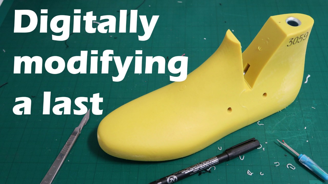 Digitally modifying a shoe last