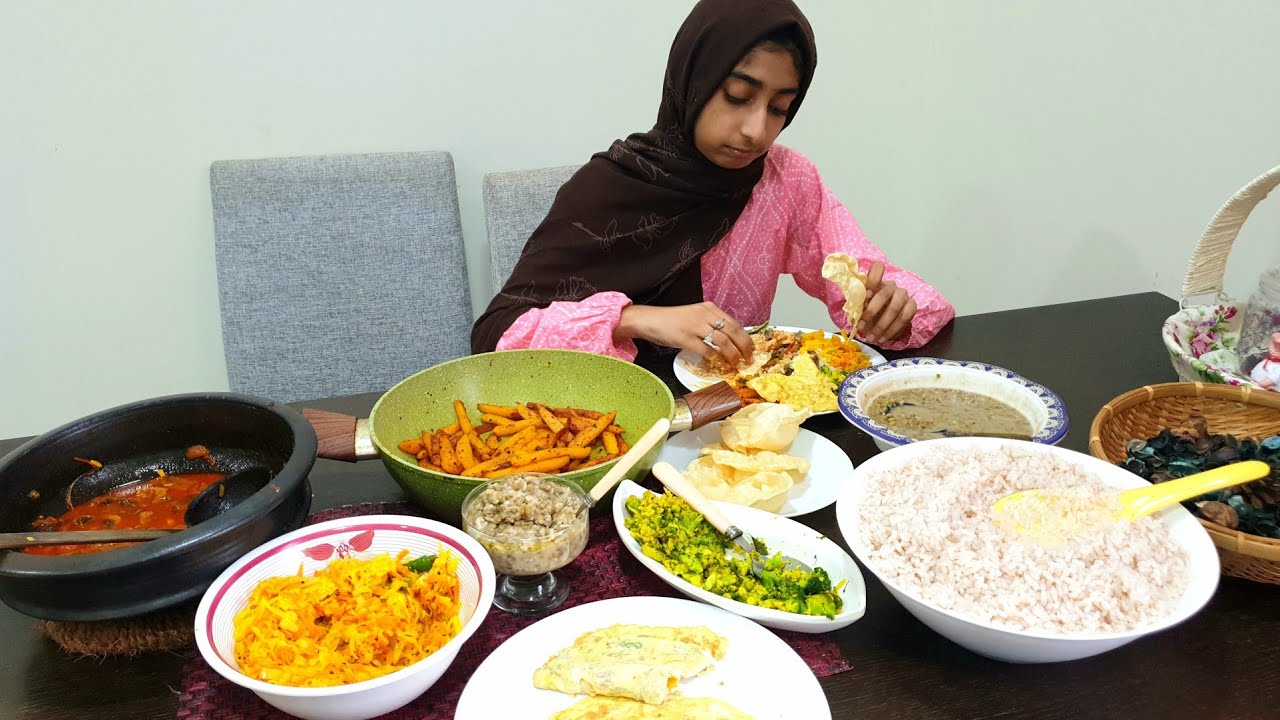 ഇങ്ങനൊക്കെ ചെയ്താൽ ഞെട്ടിക്കാം/Lunch Vlog/Potato Upperi /Broccoli thoran /Mushroom curry /Potato fry
