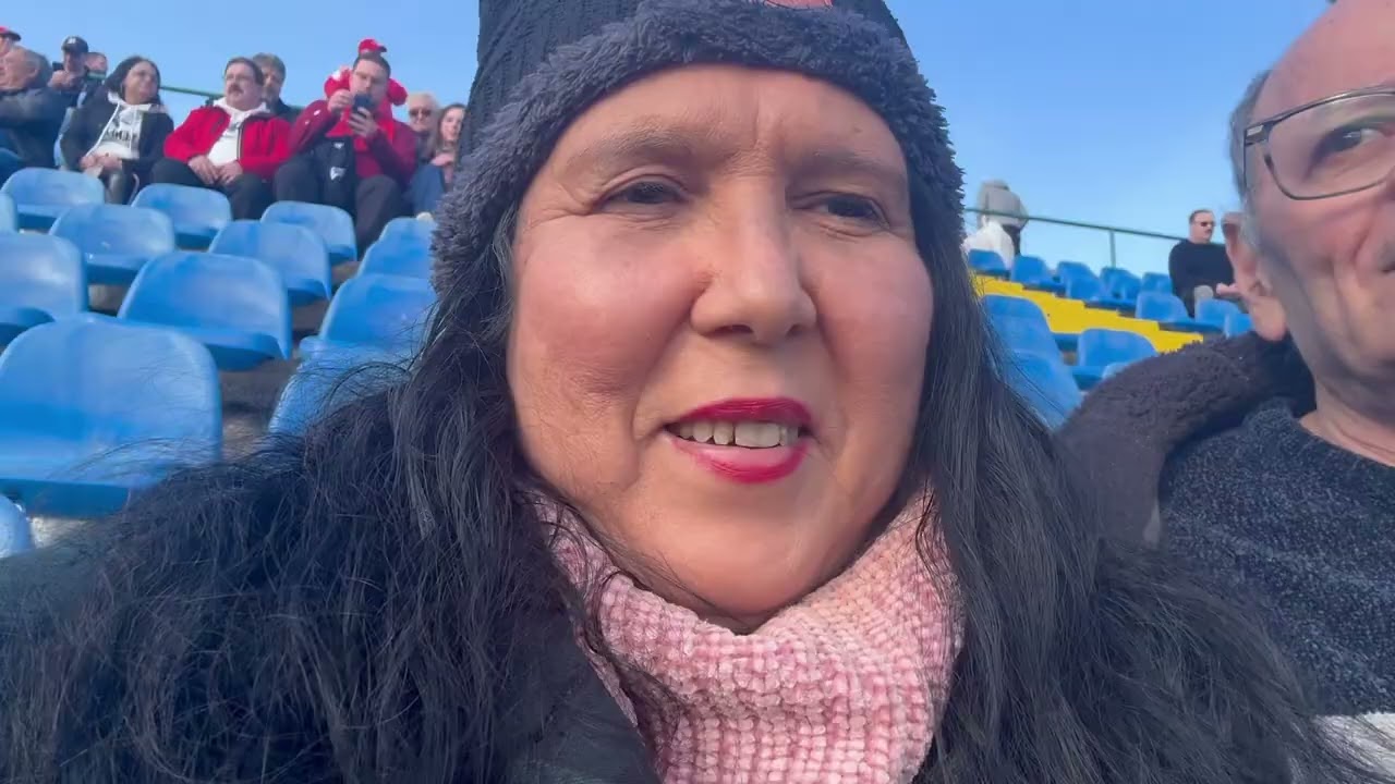 Jogo no estádio de Santa Clara,em Portugal.
