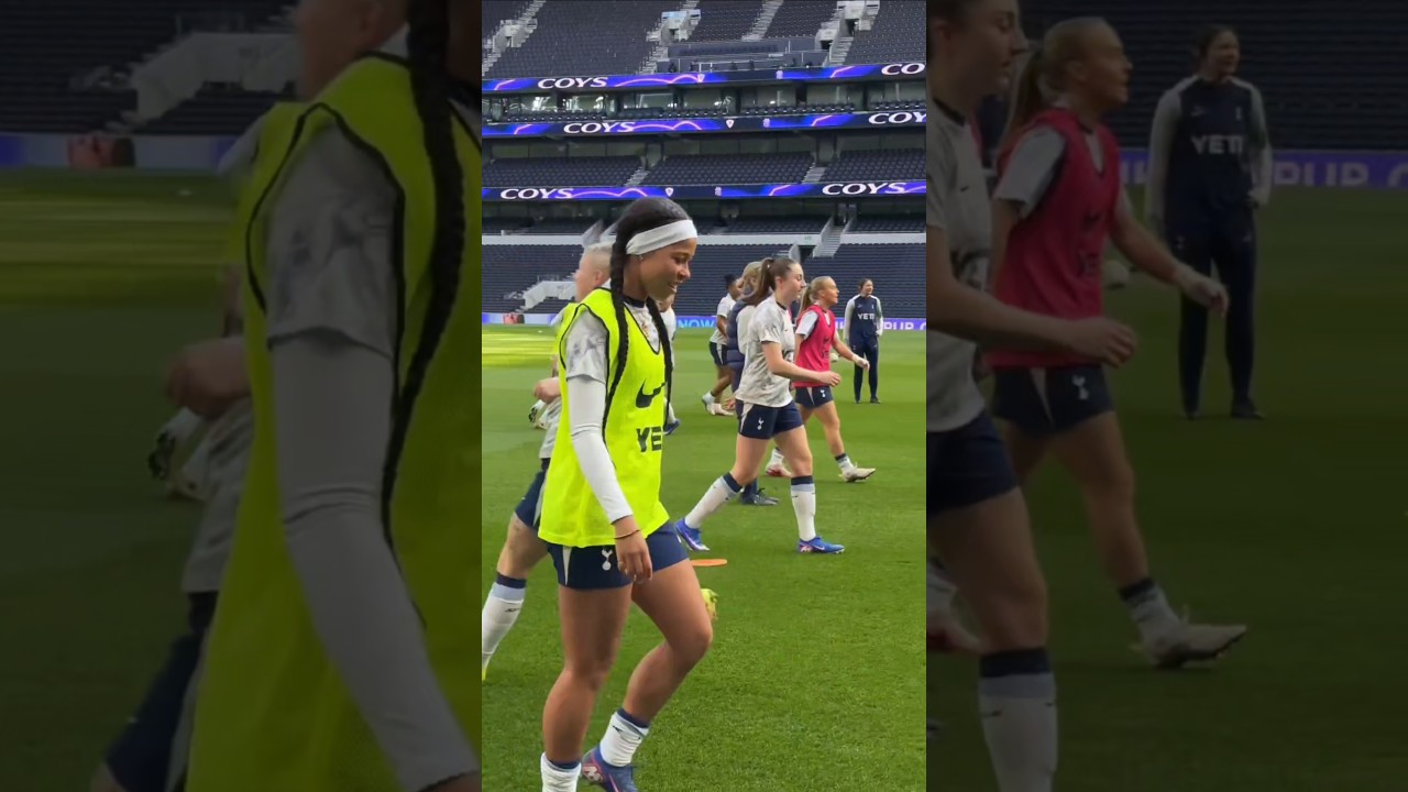 LENNA GUNNING-WILLIAMS: The Spurs Women Star Making Her First WSL Start: Tottenham v Everton