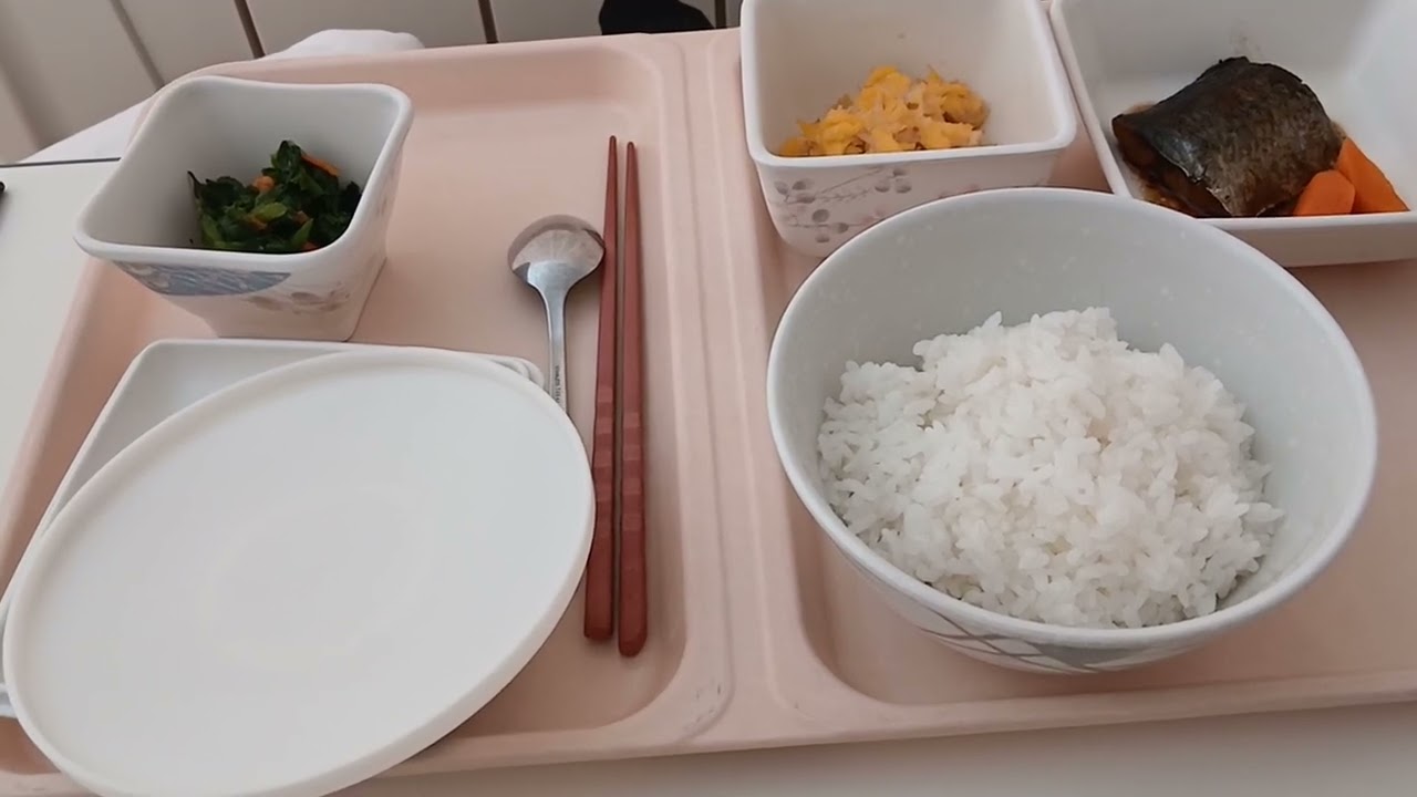 ○○病院🏥昼食が🍚これだぁ🍚