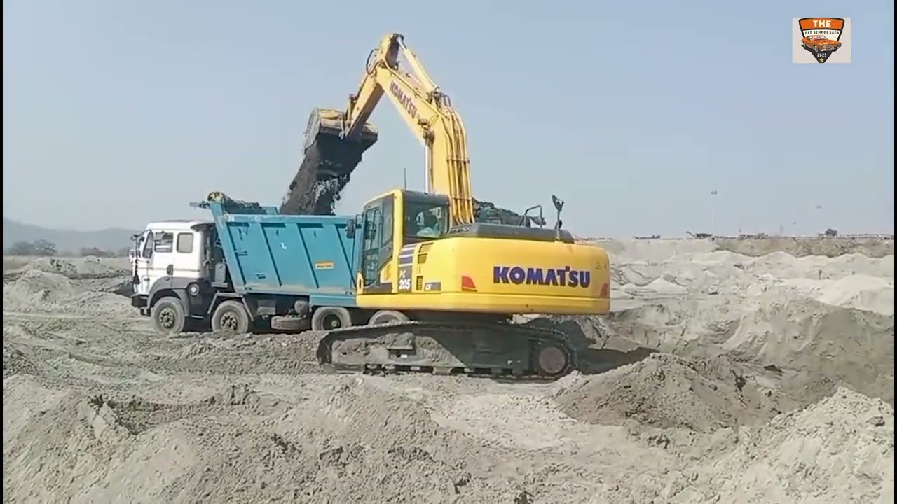 Powerful Komatsu Poclain in Action | Heavy Machine Work | Earthmoving Beast 💪🚜