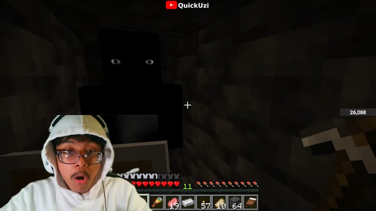 BEATING MINECRAFT BUT WITH HORROR MODS (CHALLENGE)