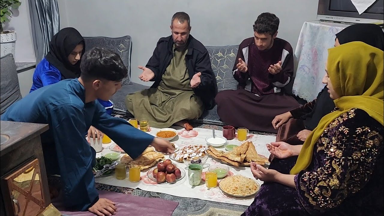 ولاگ فامیلی/افطاری ماه رمضان/آشپزی کرشمه/پختن غذای مزه دار.