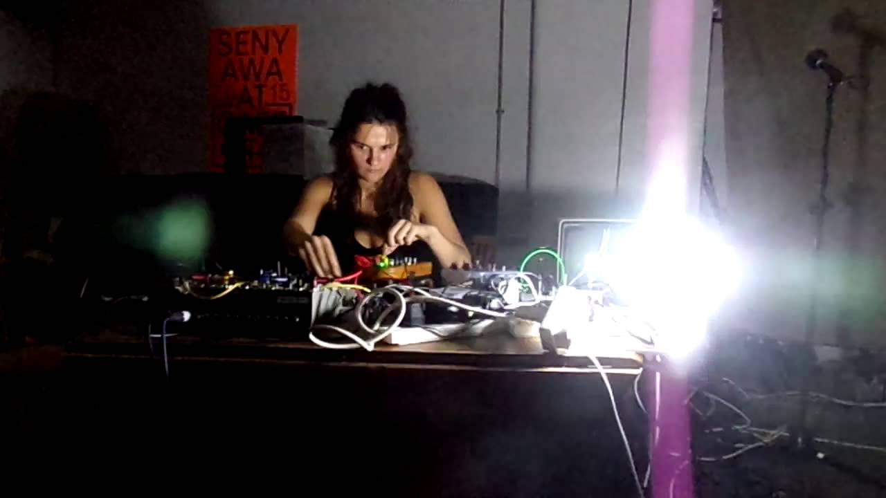 Ewa Justka live @ Cafe Oto, London, 09/09/15