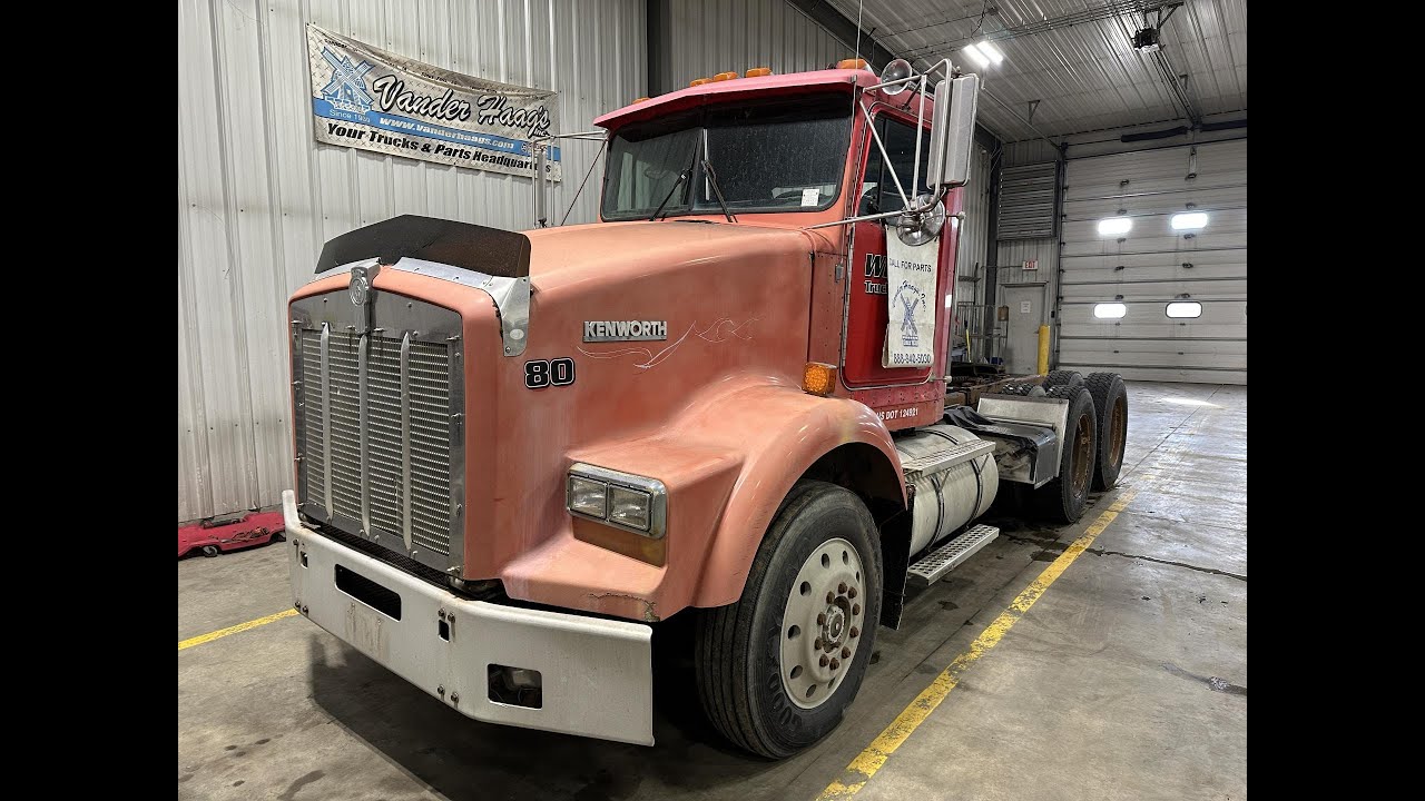 1995 Kenworth T800 - Parts Unit 95KN071