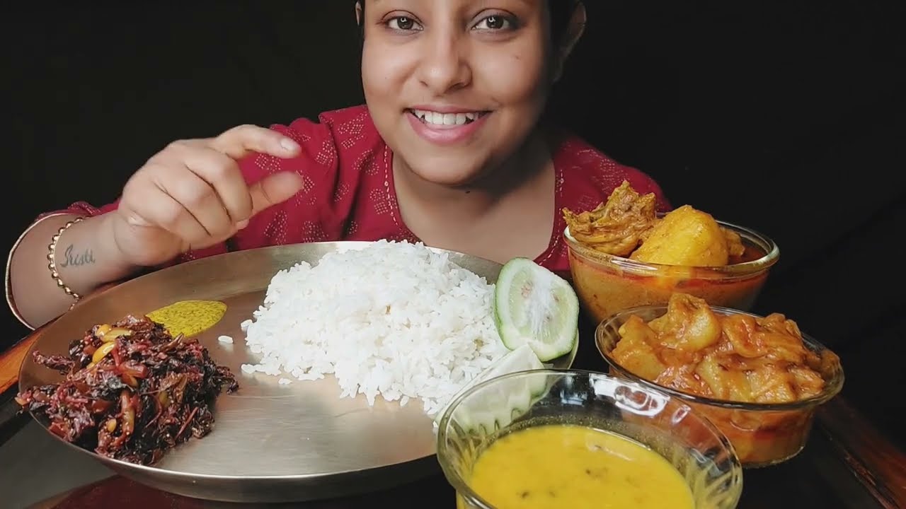Eating Show - Rice, Lal saak vaja, lal lal murgir jhol(chicken curry) jackfruit curry| big bites