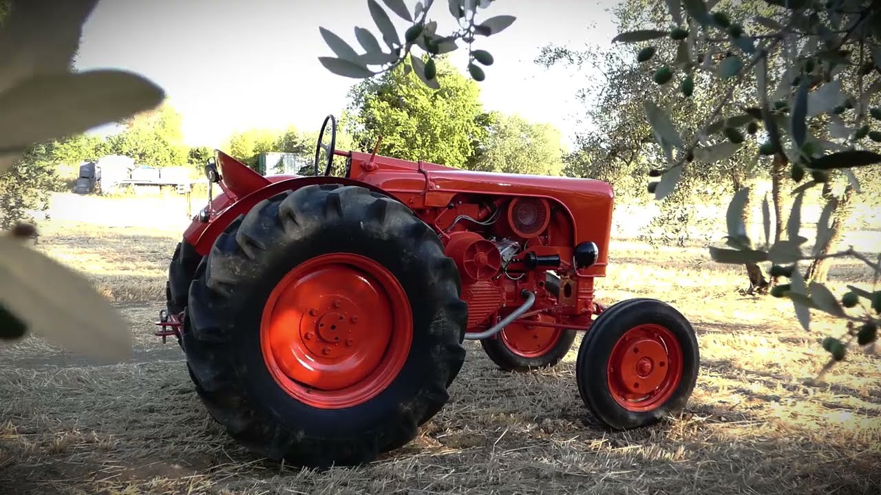 Accensione OTO C40 // Start old Italian tractor OTO C40